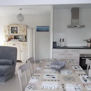  Hébergement de vacances Le Logis Des Grenouilles- France